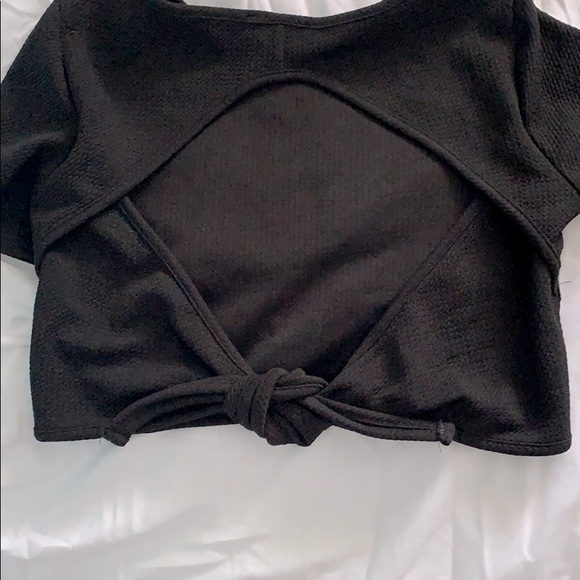 Tie Back Crop Top - Picture 4 of 4